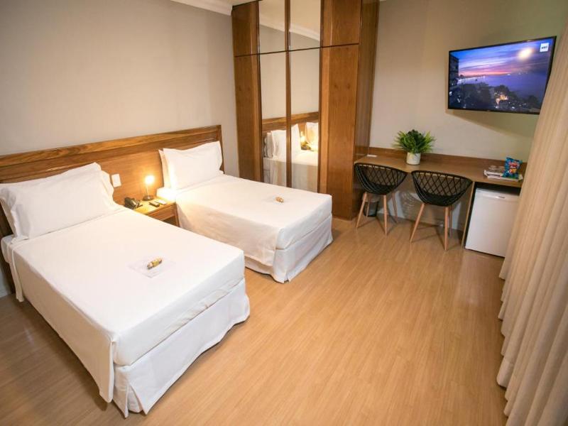 Regency Park Hotel Quarto Triplo Standard